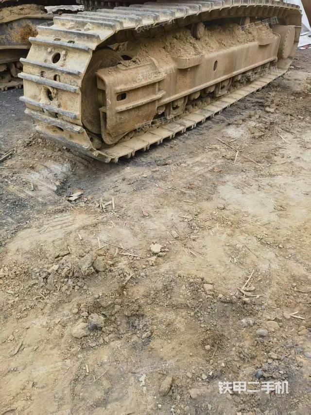 單側履帶整體（整機外觀）