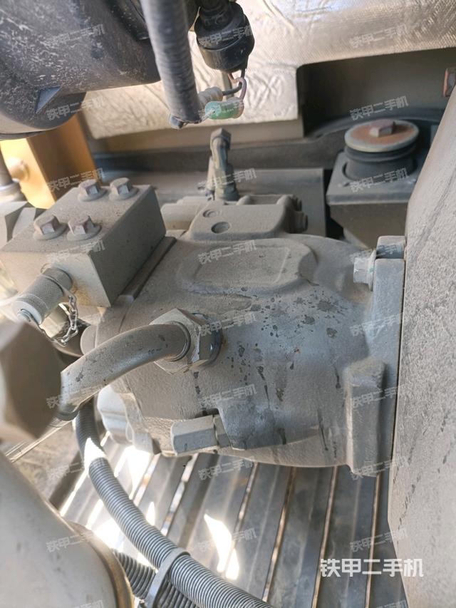 液壓泵室（大件艙室）