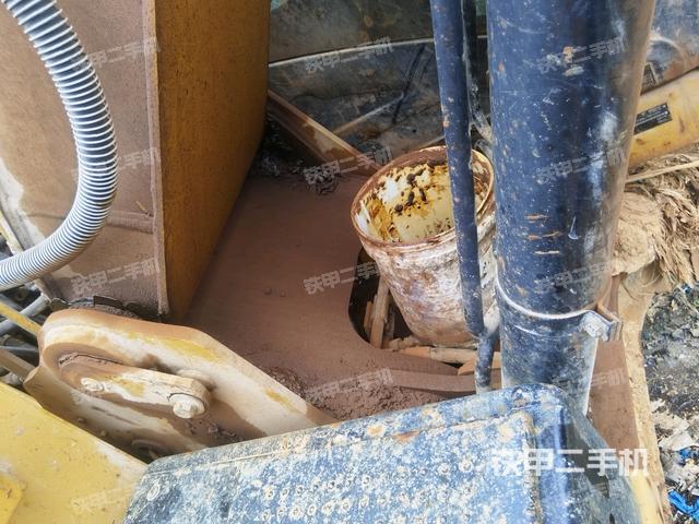 大臂根部?斜視（工作和回轉(zhuǎn)裝置）