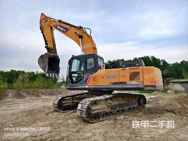 整機右后45°(整機外觀) 整機右后45°(整機外觀)