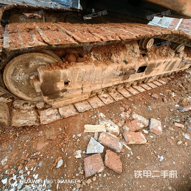 左側(cè)履帶整體?(行走機構) 左側(cè)履帶整體?(行走機構)