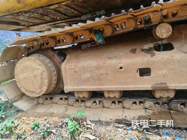 右驅(qū)動(dòng)輪（行走機(jī)構(gòu)）