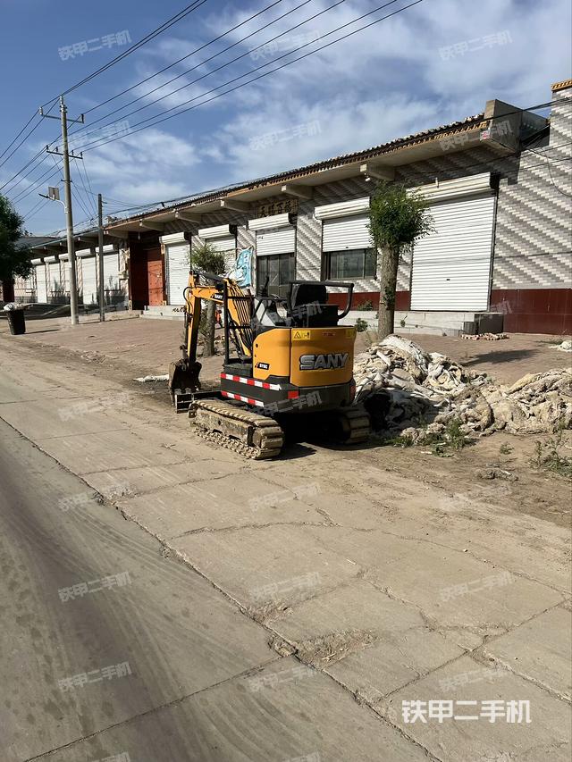 回轉(zhuǎn)馬達和主控閥（整機外觀）