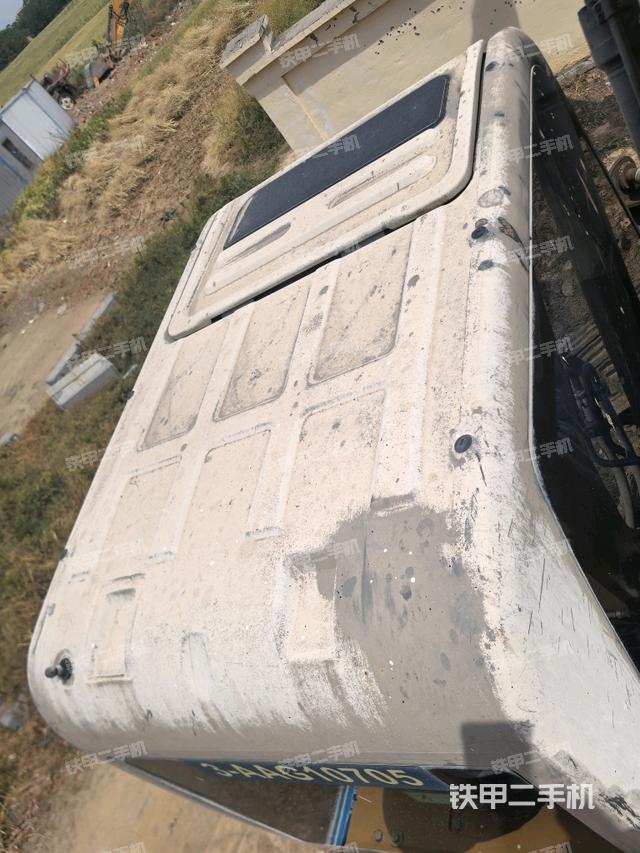 駕駛室頂部俯視(上車(chē)部件) 駕駛室頂部俯視(上車(chē)部件)