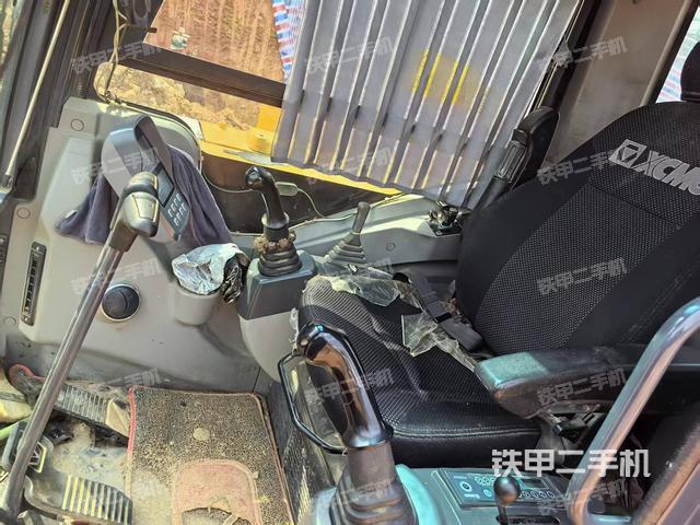 駕駛室整體（整機(jī)外觀）