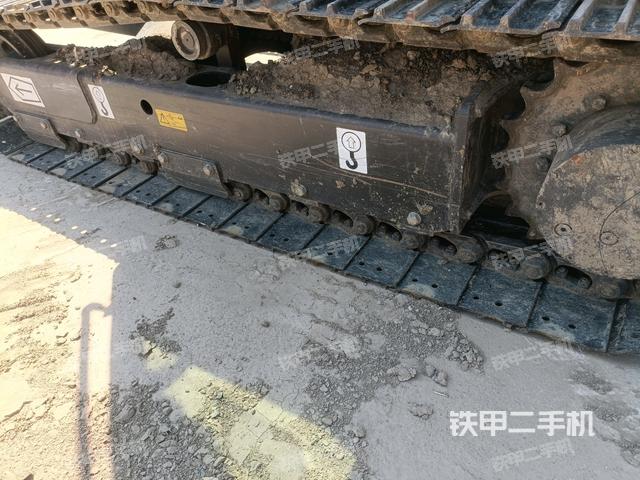 左側(cè)履帶整體?（行走機(jī)構(gòu)）