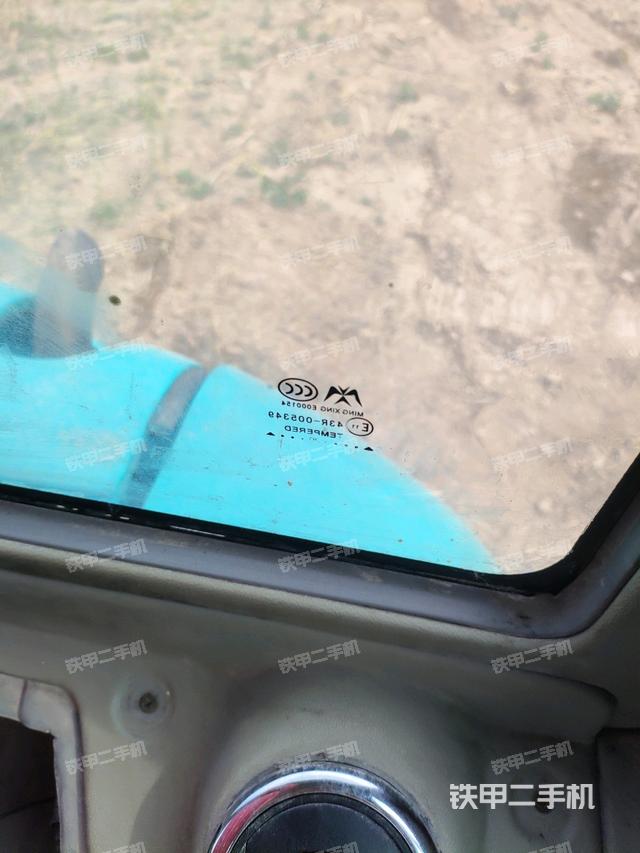 后窗玻璃角標(biāo)（駕駛室部分）