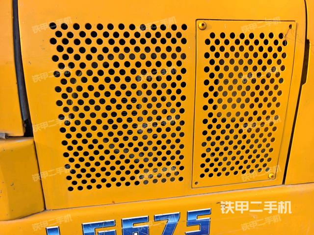 散熱器室(大件艙室) 散熱器室(大件艙室)