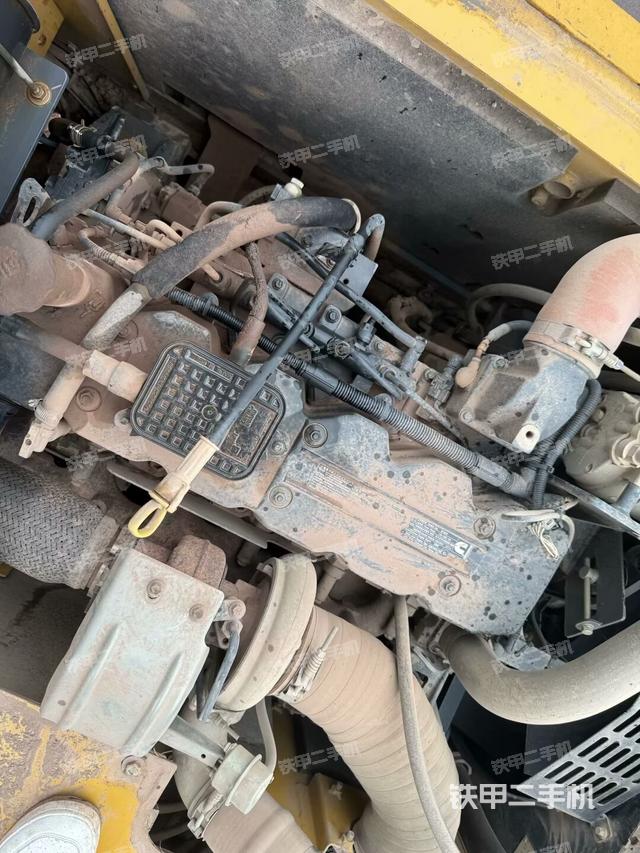 發(fā)動(dòng)機(jī)整體俯視（整機(jī)外觀）