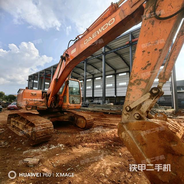 右前45(整機外觀) 右前45(整機外觀)