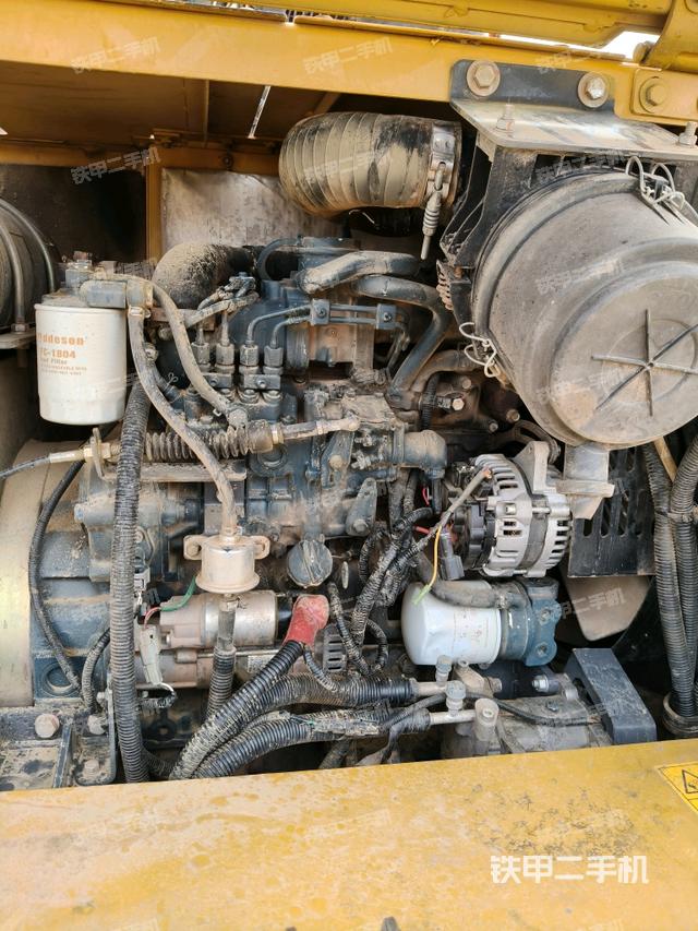 發(fā)動(dòng)機(jī)整體俯視(整機(jī)外觀) 發(fā)動(dòng)機(jī)整體俯視(整機(jī)外觀)