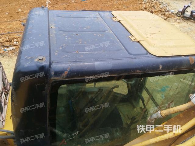 駕駛室頂部俯視（上車部件）