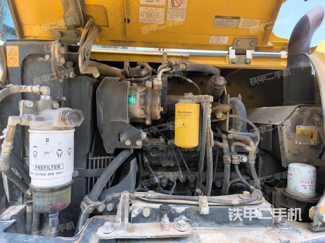 增壓器特寫(xiě)(上車部件) 增壓器特寫(xiě)(上車部件)