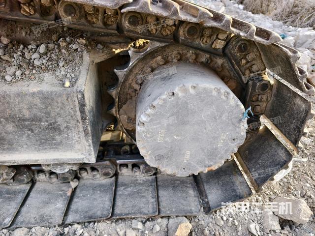 右側(cè)行走馬達蓋板（行走機構(gòu)）