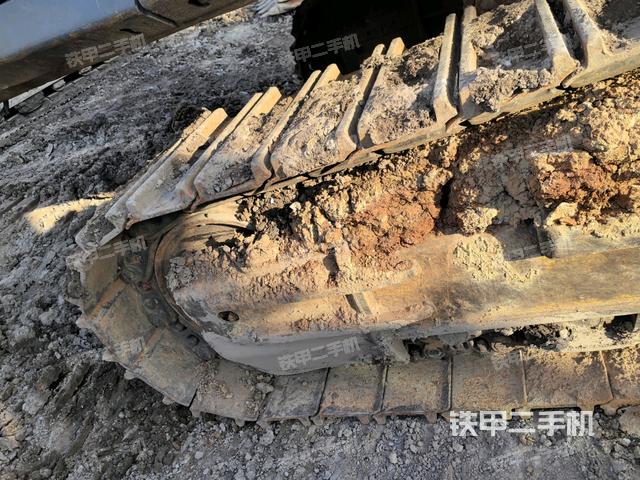 左側(cè)履帶整體?（行走機(jī)構(gòu)）