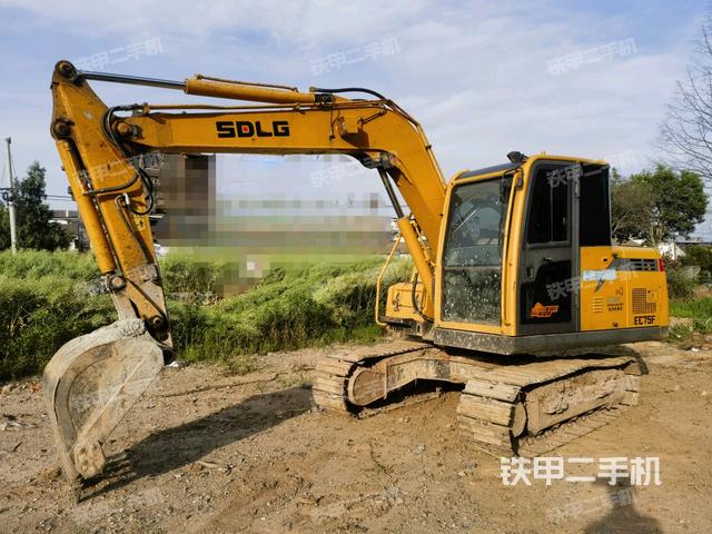 山東臨工E675F挖掘機