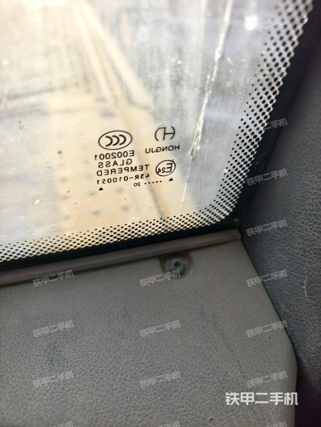 后窗玻璃角標(biāo)（駕駛室部分）