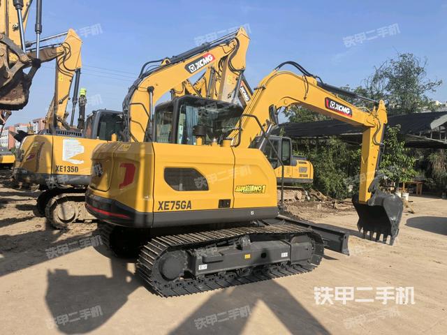 右后45(整機(jī)外觀) 右后45(整機(jī)外觀)