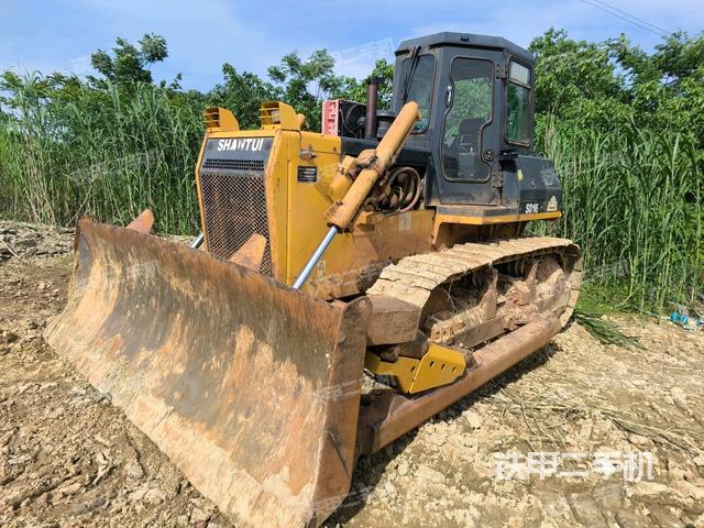 山推SD16標準型推土機