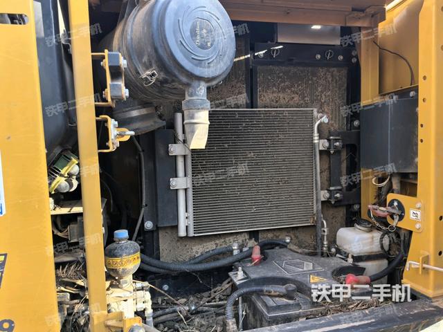 液壓泵室(大件艙室) 液壓泵室(大件艙室)