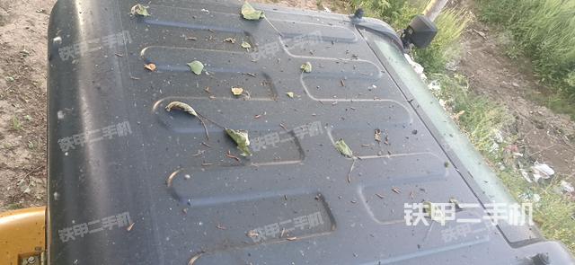 駕駛室頂部（整機(jī)外觀）