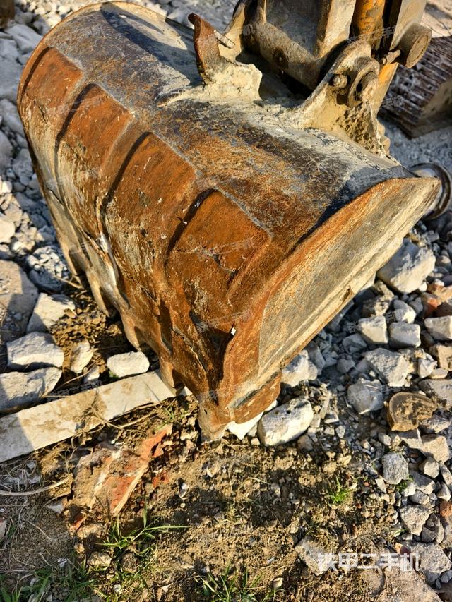 鏟斗45度（工作和回轉(zhuǎn)裝置）