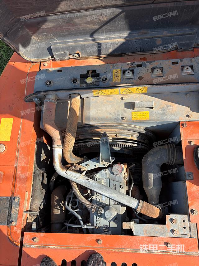 發(fā)動機整體俯視(整機外觀) 發(fā)動機整體俯視(整機外觀)