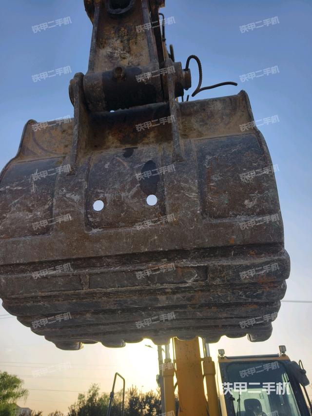 小臂整體左后（工作和回轉(zhuǎn)裝置）