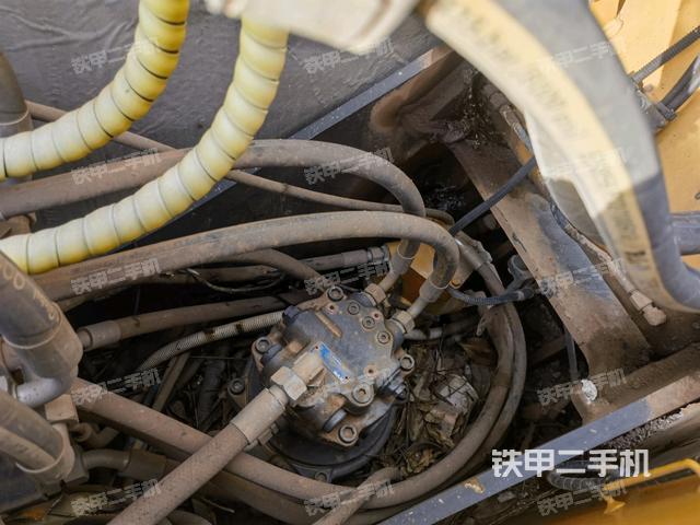 回轉(zhuǎn)馬達(dá)（上車部件）