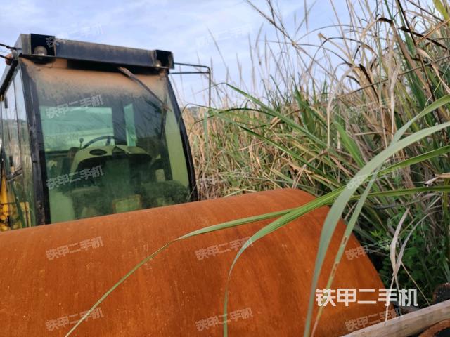 洛陽路通LT220B壓路機(jī)