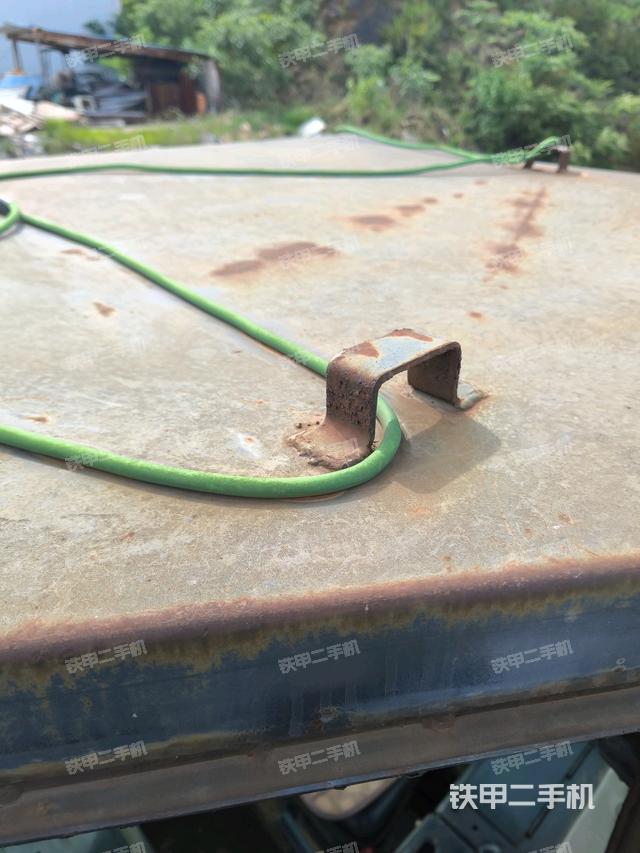 駕駛室右側(cè)全景照(推土機(jī)駕駛室) 駕駛室右側(cè)全景照(推土機(jī)駕駛室)