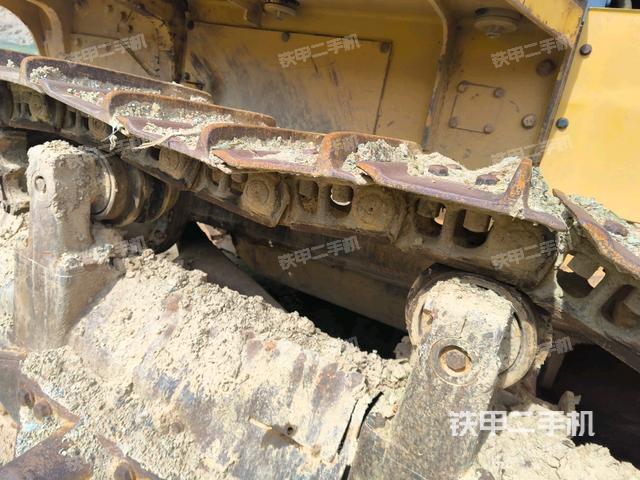 右驅(qū)動輪(推土機(jī)底盤及工作裝置) 右驅(qū)動輪(推土機(jī)底盤及工作裝置)