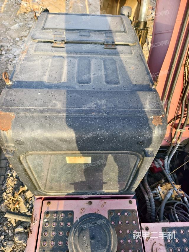 駕駛室頂部俯視（上車(chē)部件）