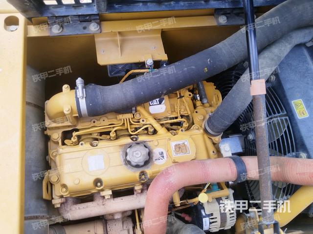 發(fā)動(dòng)機(jī)室(上車部件) 發(fā)動(dòng)機(jī)室(上車部件)