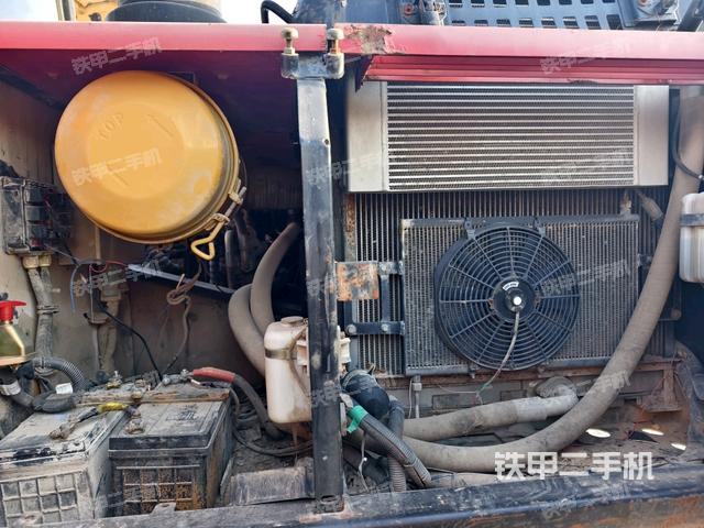 散熱器正面（大件艙室）