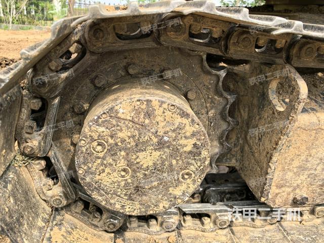 右驅(qū)動(dòng)輪(行走機(jī)構(gòu)) 右驅(qū)動(dòng)輪(行走機(jī)構(gòu))