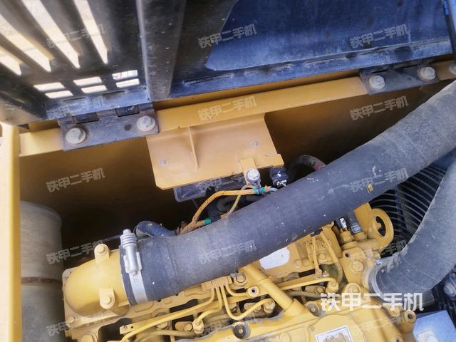 氣門室蓋螺絲特寫(上車部件) 氣門室蓋螺絲特寫(上車部件)