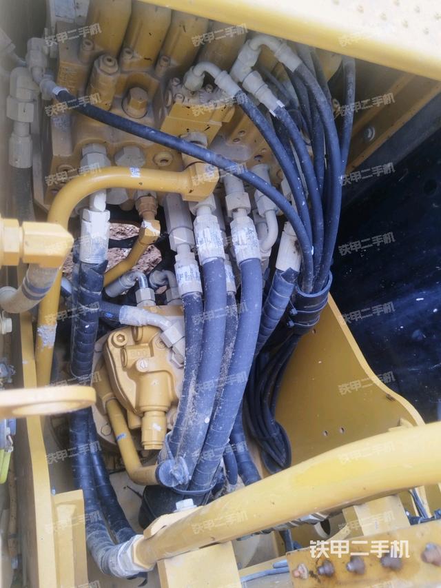 中央回轉(zhuǎn)接頭特寫(上車部件) 中央回轉(zhuǎn)接頭特寫(上車部件)