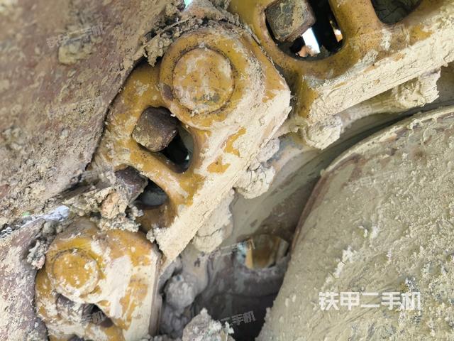 推土鏟右后(推土機(jī)底盤及工作裝置) 推土鏟右后(推土機(jī)底盤及工作裝置)