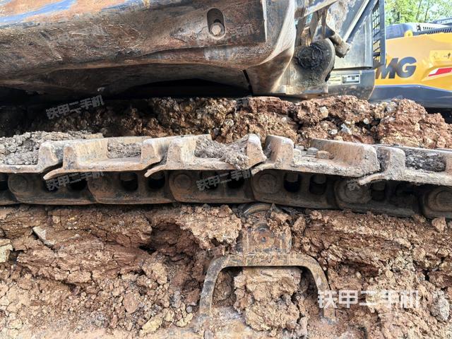 左驅(qū)動(dòng)輪（行走機(jī)構(gòu)）