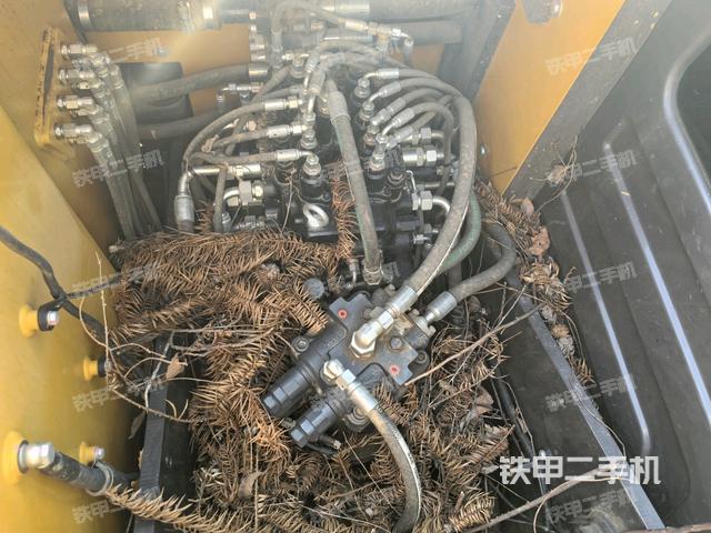 發(fā)動機室(上車部件) 發(fā)動機室(上車部件)
