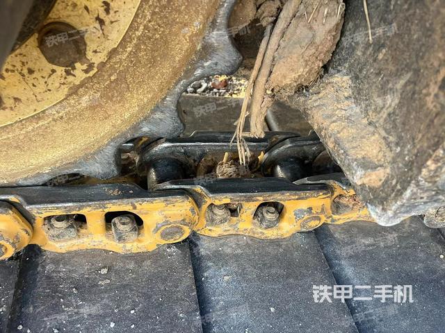 右驅(qū)動(dòng)輪（行走機(jī)構(gòu)）