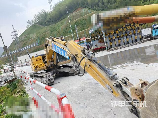 整机右后45°(整机外观) 整机右后45°(整机外观)