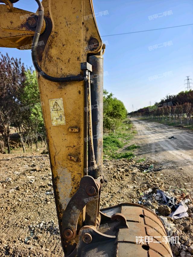 小臂整體右前（工作和回轉(zhuǎn)裝置）