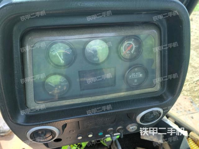玻璃角標(biāo)(推土機(jī)駕駛室) 玻璃角標(biāo)(推土機(jī)駕駛室)