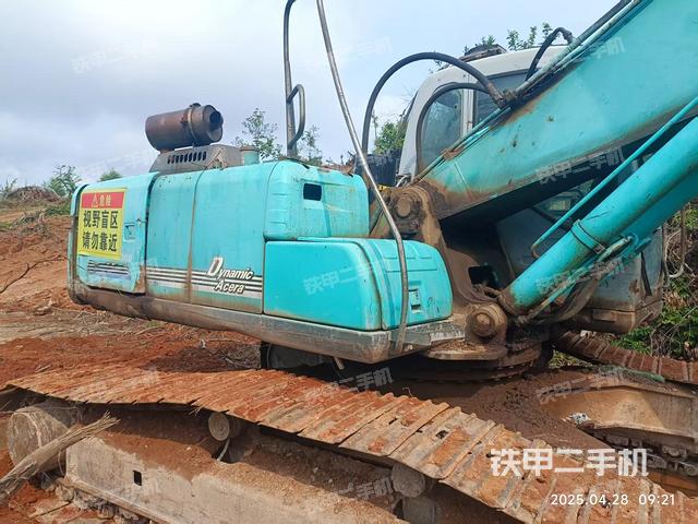 整機(jī)右后45°(整機(jī)外觀) 整機(jī)右后45°(整機(jī)外觀)