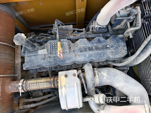 氣門室蓋螺絲特寫（上車部件）