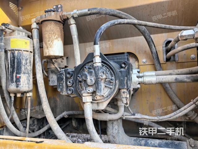 電瓶（大件艙室）