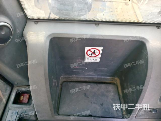 座椅后部（駕駛室部分）