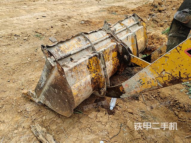 工作裝置整體（整機(jī)外觀及大件）